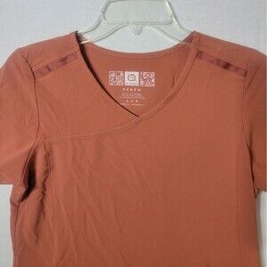 Nurse Medical Vet Dental Tech Scrub Top Size Small  Wonder Wink Renew